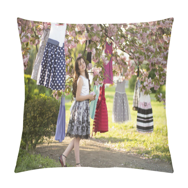 Personality  Small Girl Among Dresses In The Tree Pillow Covers