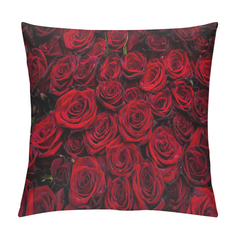 Personality  A Bouquet Of 100 Roses For The Anniversary Celebration Pillow Covers