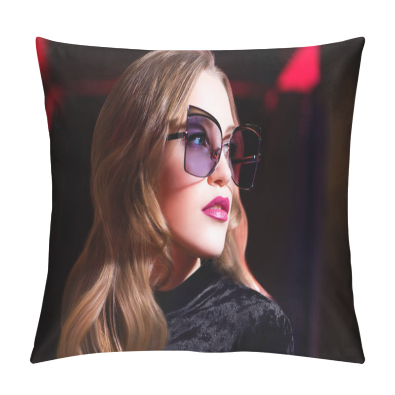 Personality  Elegant Blond Lady Pillow Covers