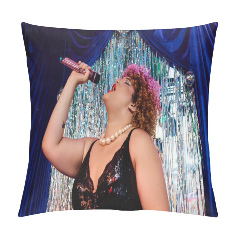 Personality  A Skilled Drag Queen Dazzles With Vibrant Makeup And Style In A Lively On-stage Performance. Pillow Covers