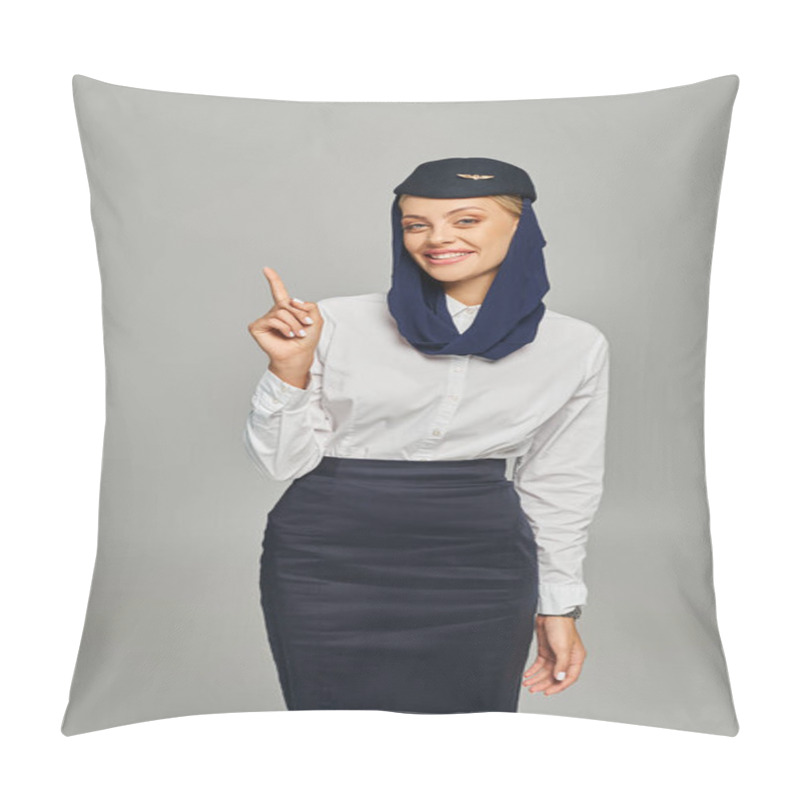 Personality  Young Arabian Airlines Stewardess In Headscarf And Uniform Pointing Up With Finger On Grey Backdrop Pillow Covers