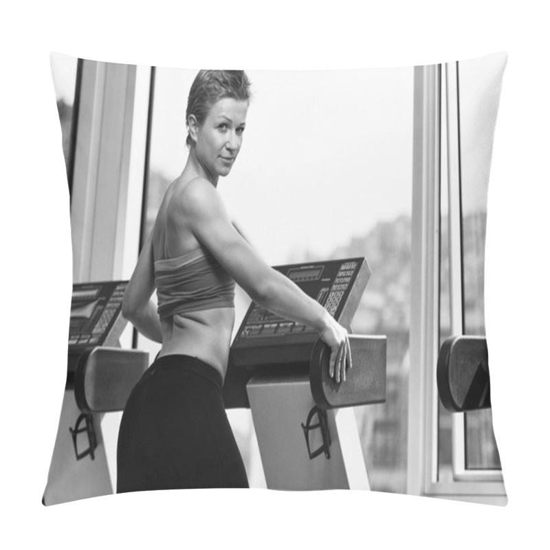 Personality  Girl Exercising On Step Machine In Fitness Club Pillow Covers