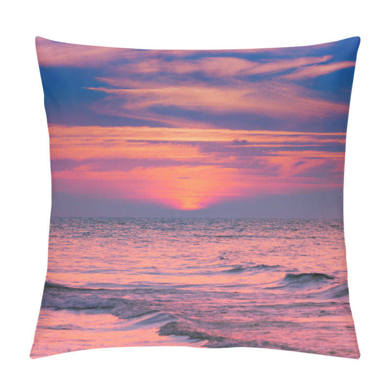 Personality  Sunset Over The Sea Pillow Covers