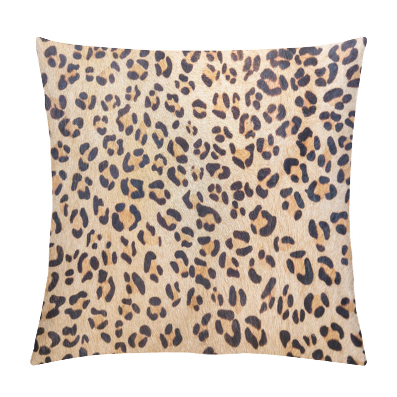 Personality  Seamless Brown And Beige Of Leopard.Animal Skin Or Fur Hairy Texture. Use For Luxury Pattern Design Wallpaper Background, Textile, Gift Wrapping Design, Any Printed Materials ,advertising. Pillow Covers