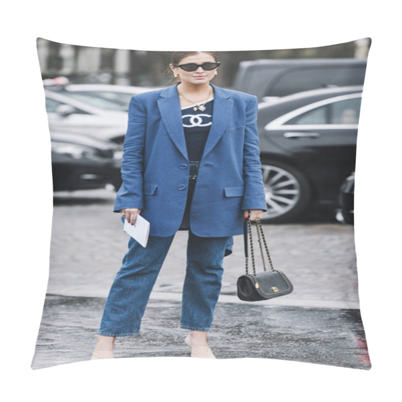 Personality  Paris, France - March 05, 2019: Street Style Outfit Before A Fashion Show During Milan Fashion Week - PFWFW19 Pillow Covers