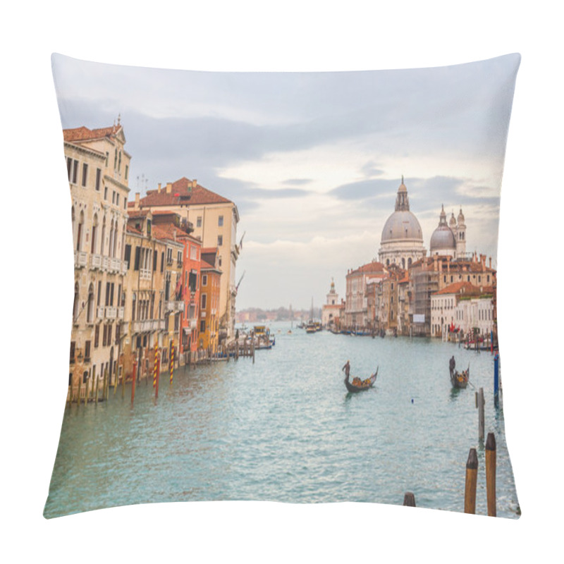 Personality  Basilica Di Santa Maria Pillow Covers