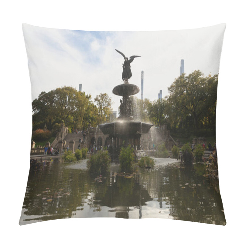 Personality  NEW YORK, USA - OCTOBER 11, 2022: Bethesda Fountain In Central Park At Daytime  Pillow Covers