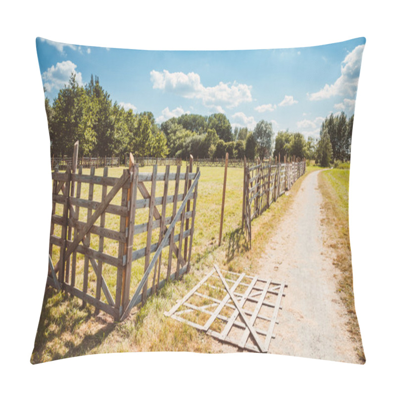 Personality  Wooden Rustic Fence Pillow Covers