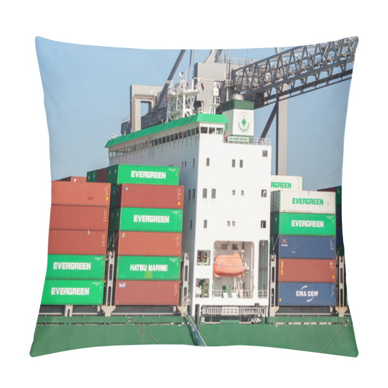 Personality  Evergreen Container Ship Pillow Covers