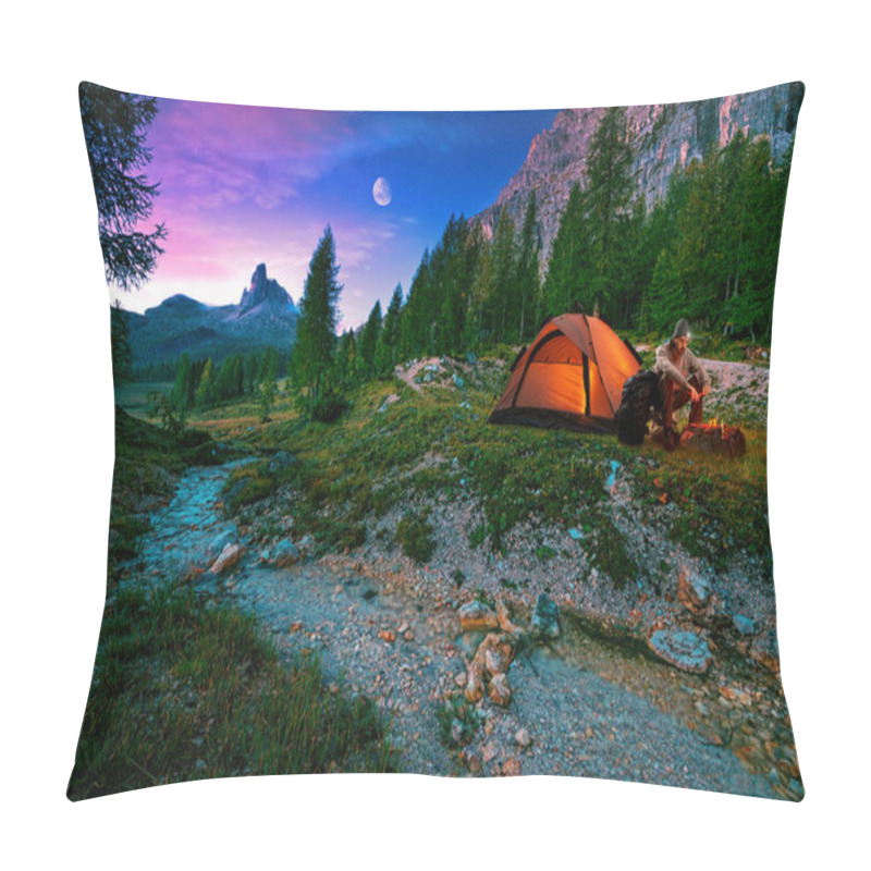 Personality  Hiker, Campfire And Tent Pillow Covers