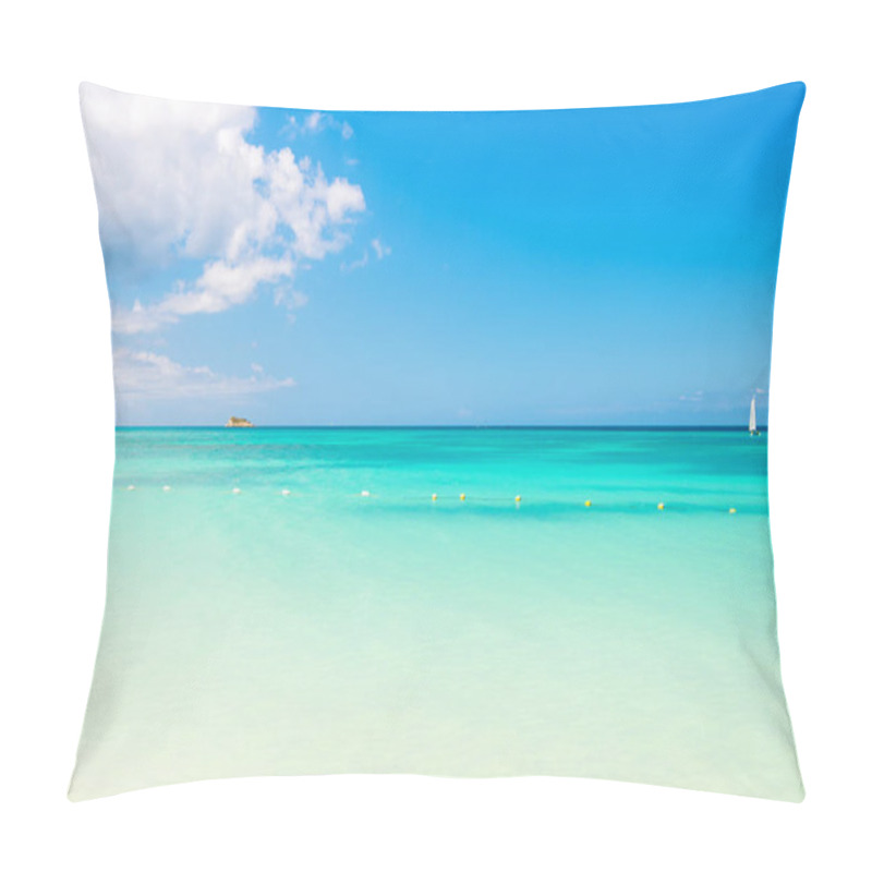 Personality  Seascape On Idyllic Sunny Day, Antigua Pillow Covers