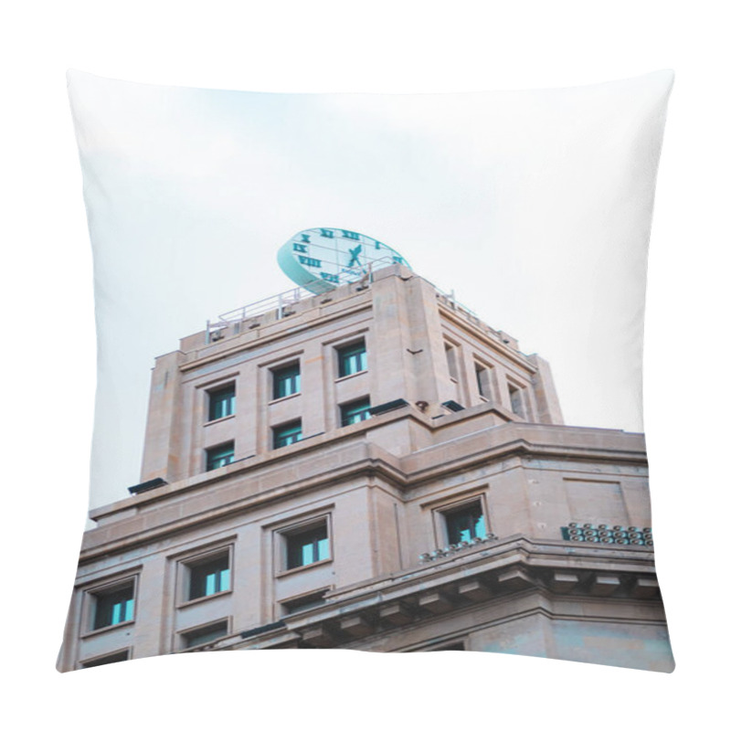 Personality  A Historic Stone Building Adorned With A Prominent Clock At Its Apex, Captured Against A Serene Blue Sky. Highlights The Blend Of Classical Architecture And Modern Design Elements. Pillow Covers