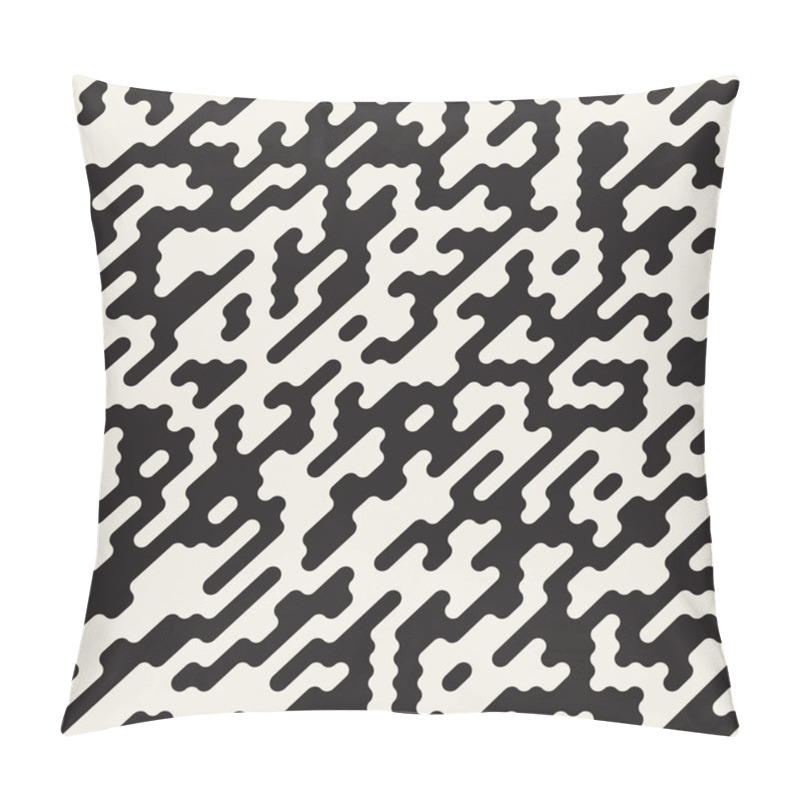 Personality  Vector Seamless Black And White Camouflage Irregular Geometric Diagonal Lines Pattern Pillow Covers