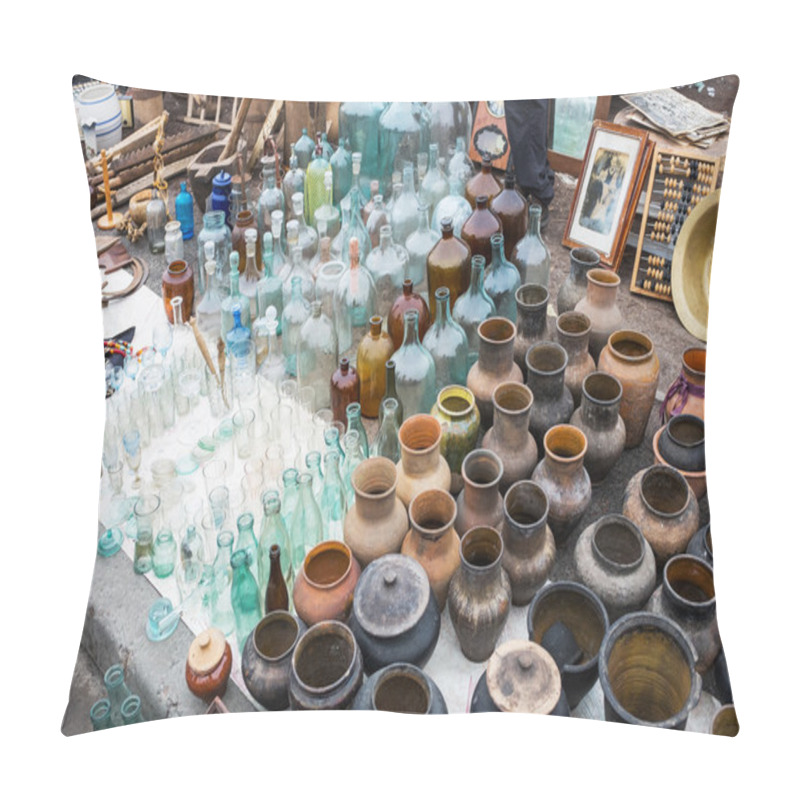 Personality  View Of Flea Market Pillow Covers