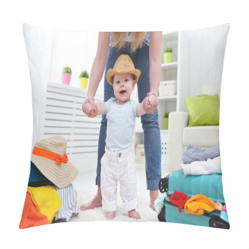 Personality  Happy Baby Taddler Makes The First Step With Mother And Bags To  Pillow Covers