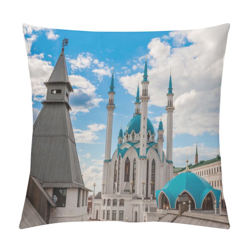 Personality  The Kul Sharif Mosque In Kazan Kremlin, Tatarstan, Russia Pillow Covers