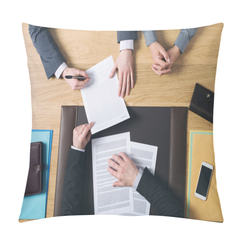 Personality  Business Man And Woman Sitting Pillow Covers