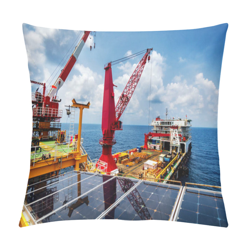 Personality  Crane,Offshore Crane,Pedestal Crane In Oil And Gas Industry Offshore For Transfer Material Or Worker. Pillow Covers