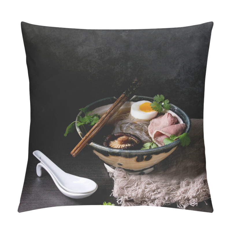 Personality  Japanese Noodle Soup Pillow Covers