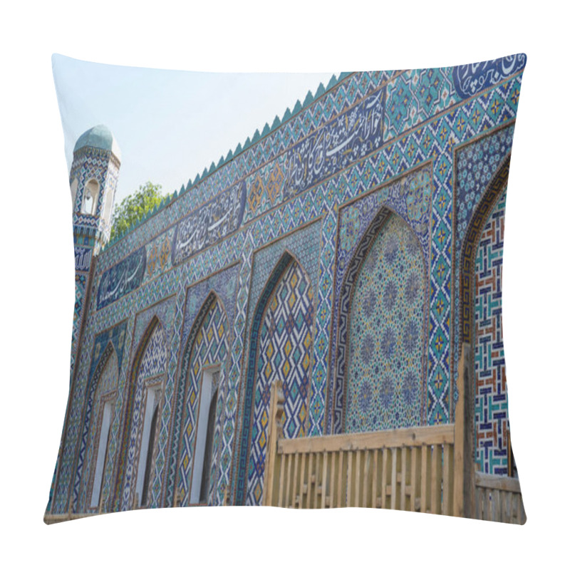 Personality  A Side Wall Design In Castle In Uzbekistan Pillow Covers