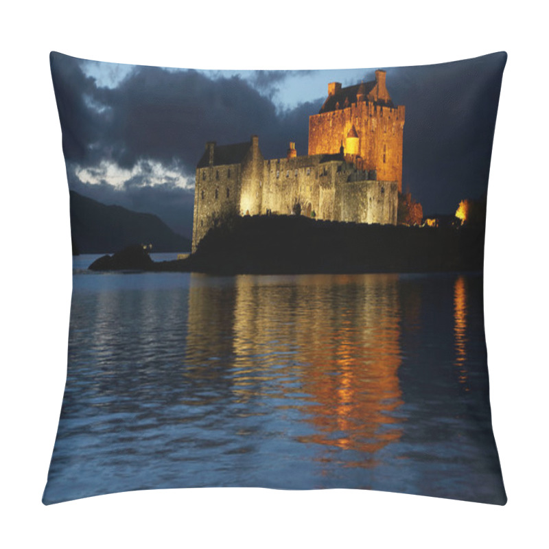 Personality  Eilean Donan Castle Pillow Covers