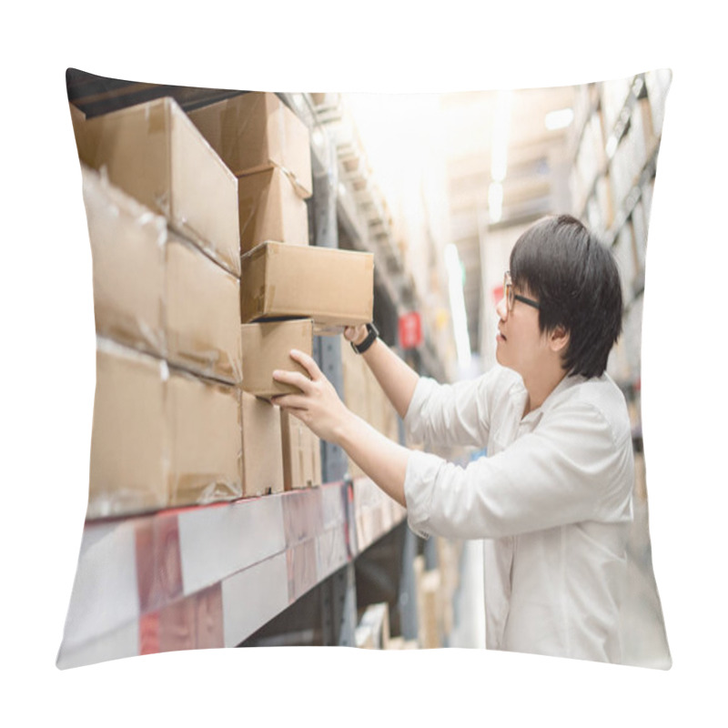 Personality  Young Asian Man Picking Paper Boxes In Warehouse Pillow Covers