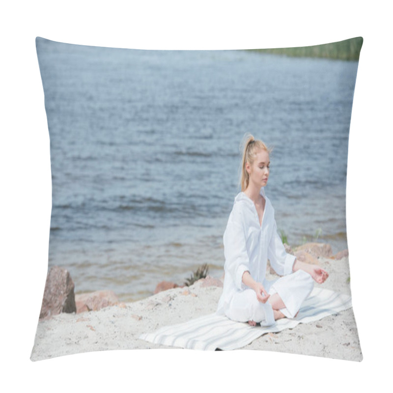 Personality  Peaceful Blonde Woman With Closed Eyes Practicing Yoga Near River  Pillow Covers