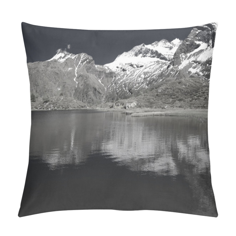 Personality  Alpine Lake In Infrared B Pillow Covers