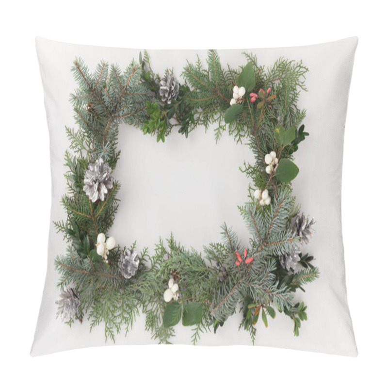 Personality  Christmas Frame With Mistletoe And Pine Cones Pillow Covers