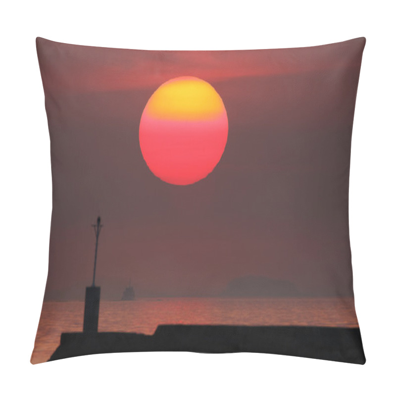 Personality  Large Red Sun Pillow Covers