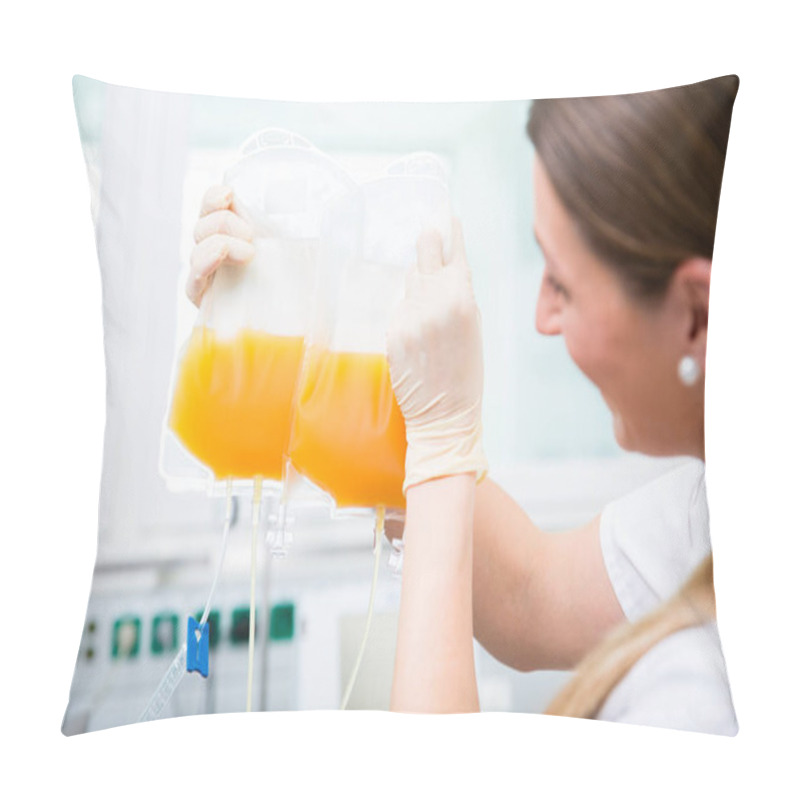 Personality  Nurse With Plasma Donation Pillow Covers