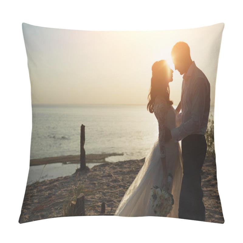 Personality  Just Married Couple Running On A Sandy Beach Pillow Covers