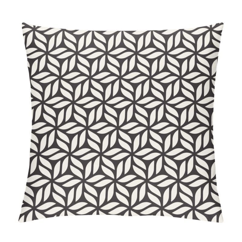 Personality  Vector Seamless Stripes Pattern. Modern Stylish Texture With Monochrome Trellis. Repeating Geometric Hexagonal Grid. Simple Lattice Graphic Design. Pillow Covers