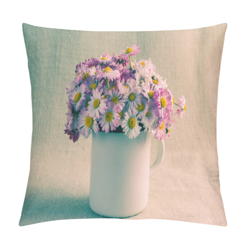 Personality  Still Life Bouquet Daisies Pillow Covers