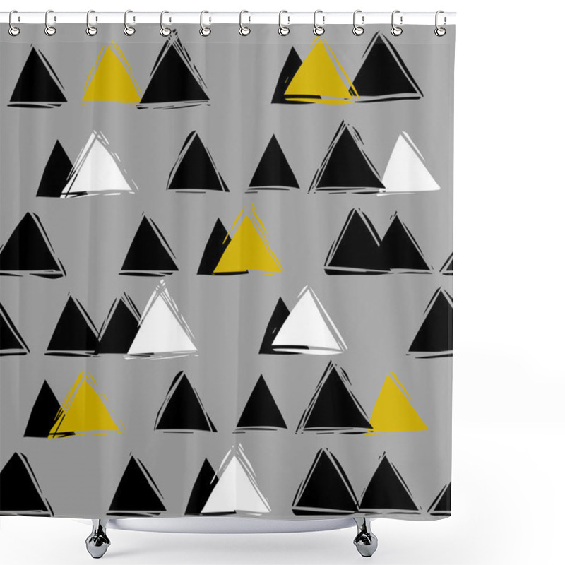 Personality  Seamless Abstract Pattern With Triangles Shower Curtains