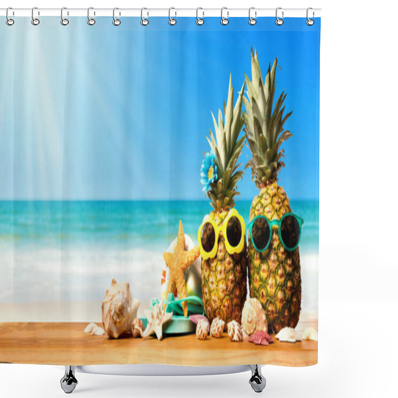 Personality  Pineapples With Starfish On The Beach Shower Curtains