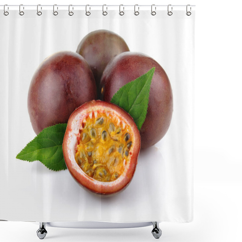 Personality  Fresh Passion Fruit With Green Leaves Isolated Shower Curtains