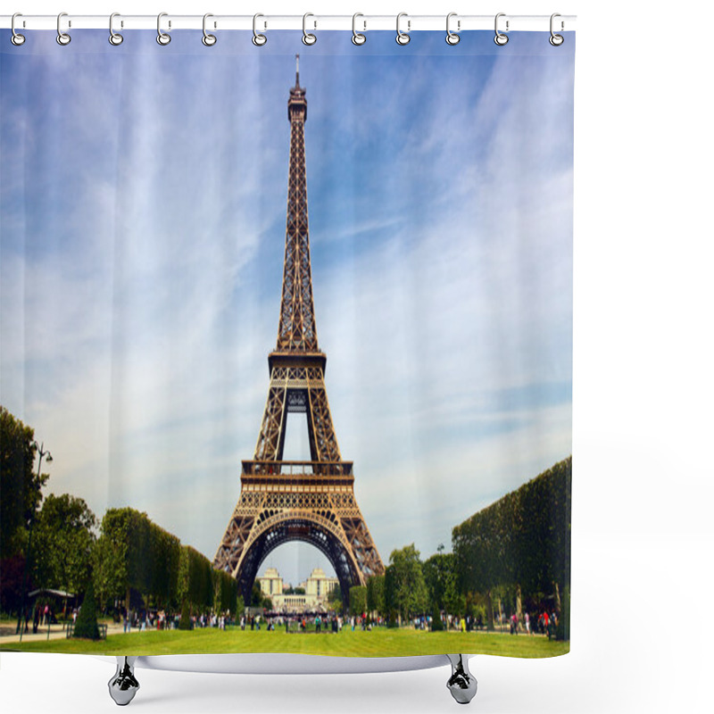 Personality  Paris - The Eiffel Tower Shower Curtains