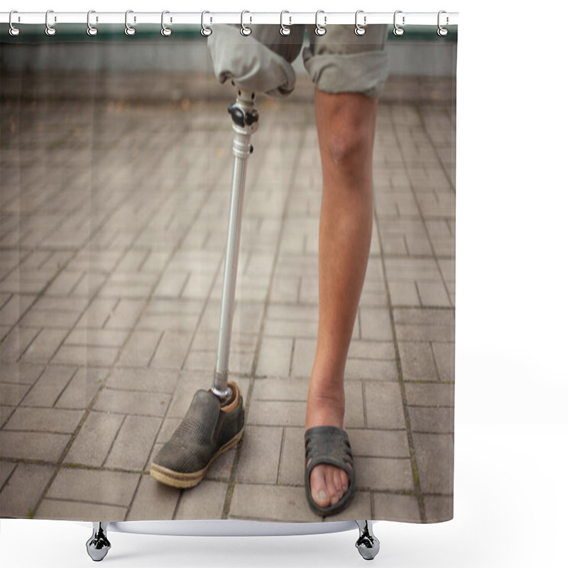 Personality  Metal Prosthetic Leg. Simple Prosthetics For A Man's Leg. Shower Curtains