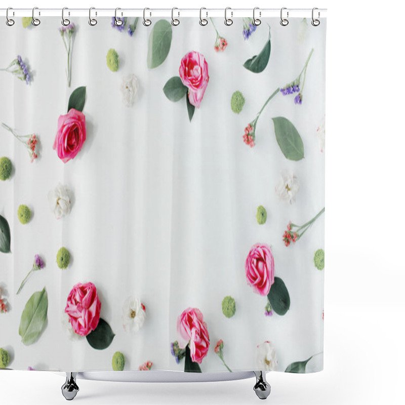 Personality  Tender Roses Round Frame Shower Curtains