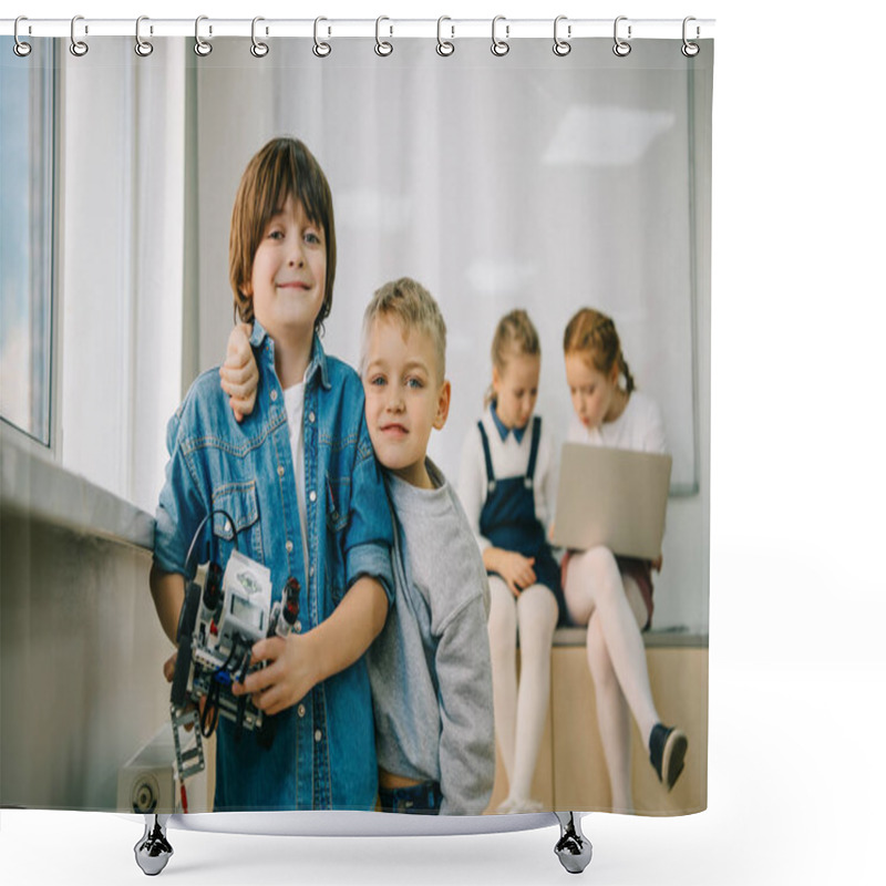 Personality  Little Kids With Diy Robot On Machinery Class Shower Curtains