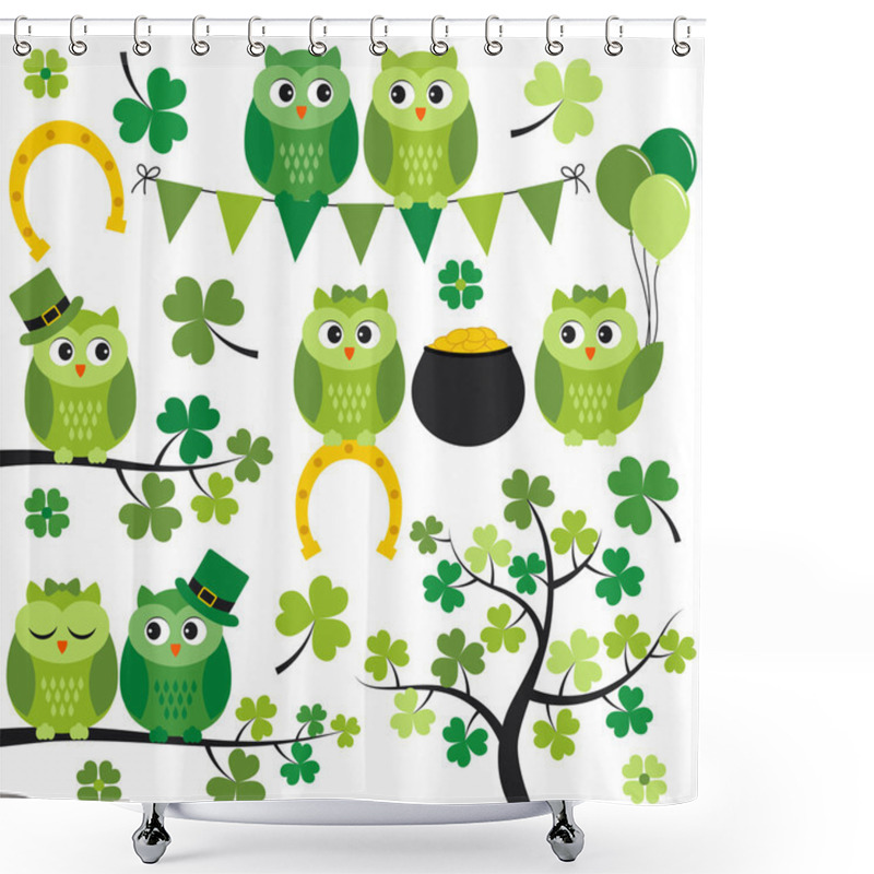 Personality  Vector St. Patrick Owls Shower Curtains