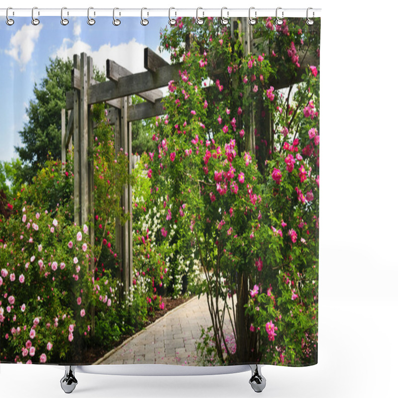 Personality  Lush Green Garden Shower Curtains