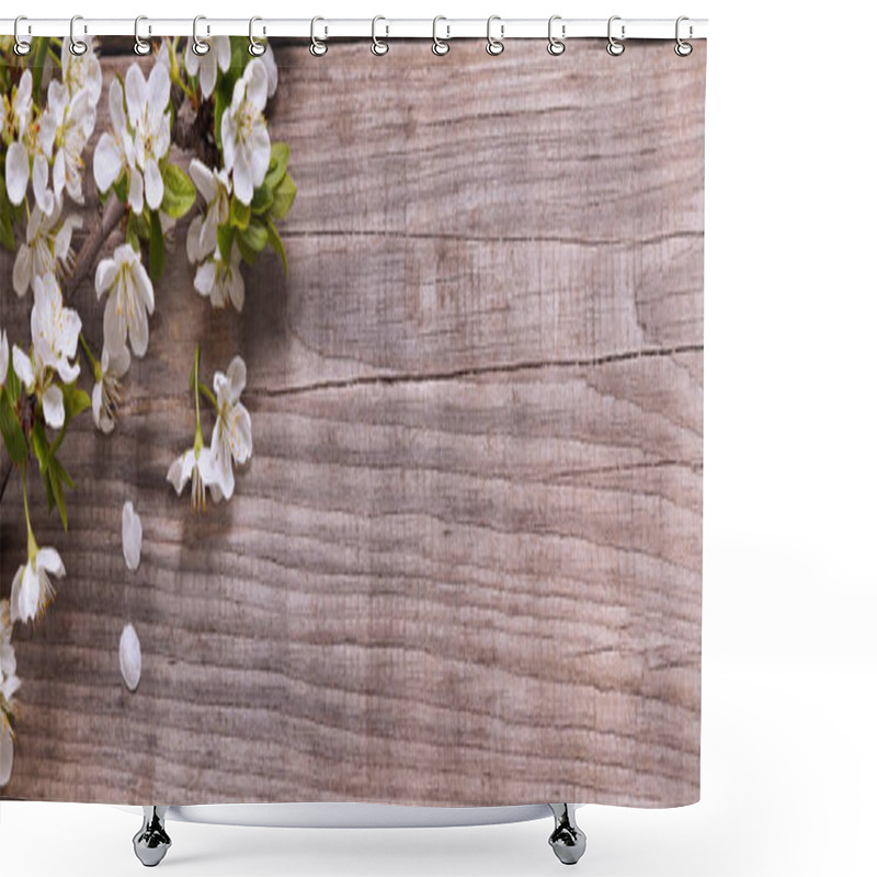 Personality  White Spring Flowers On Wooden Background Shower Curtains