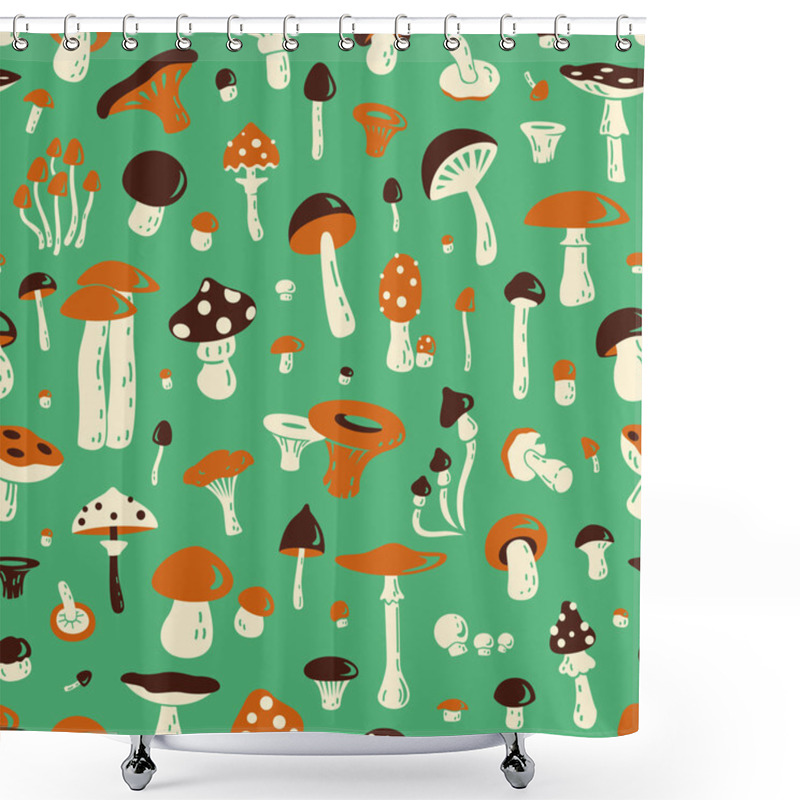 Personality  Seamless Pattern With Mushroom Shower Curtains