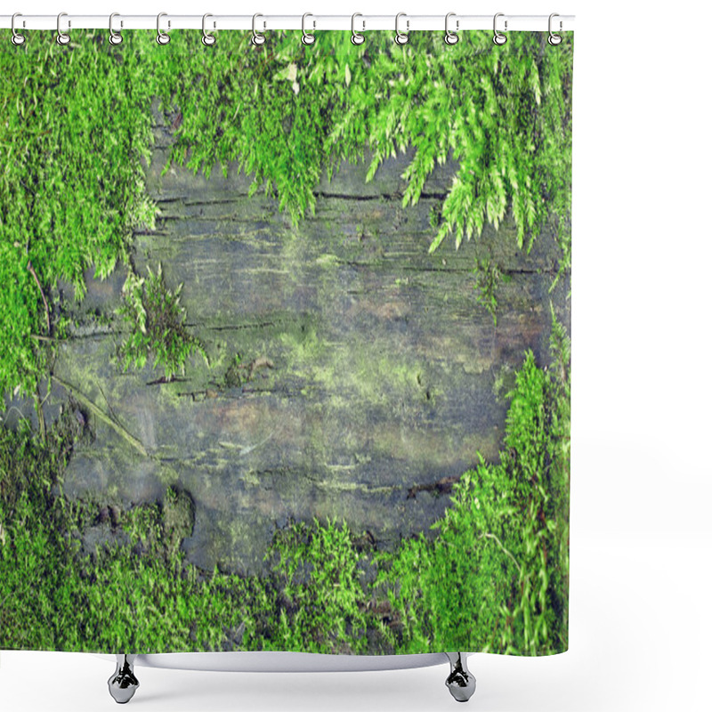 Personality  Old Dirty Wooden Texture In Moss Frame Shower Curtains