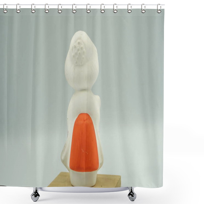 Personality  The Back Of A Small Chinese Woman Statue On A White Background Shower Curtains