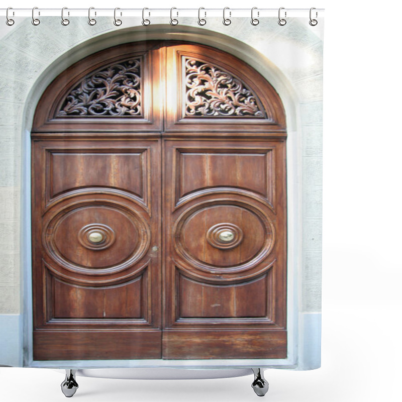 Personality  Old Oak Door With Carved Stone Surround Shower Curtains