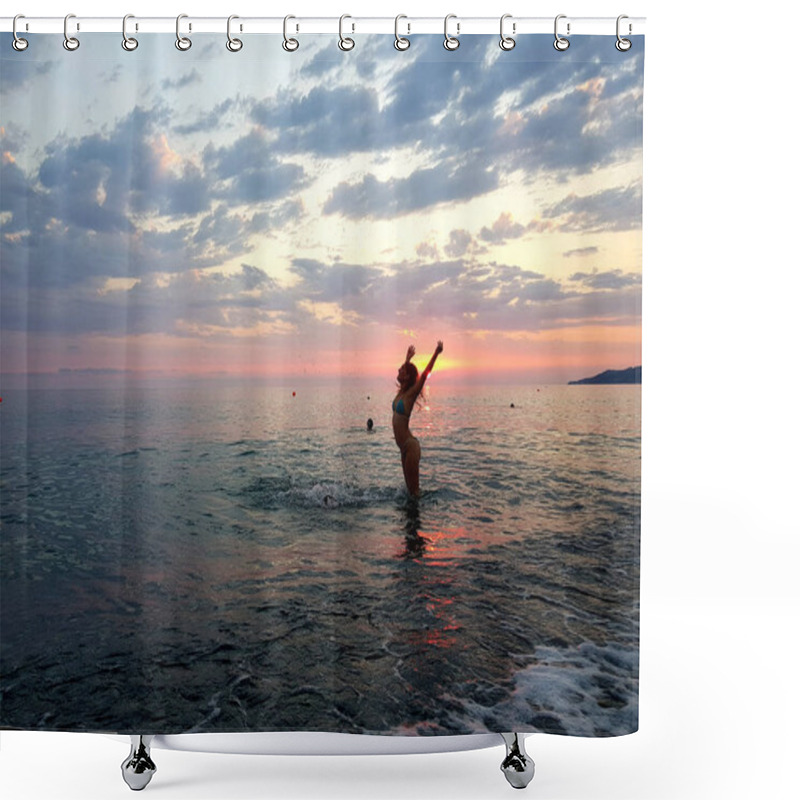 Personality  Beach, Sunset, Sun, Clouds, Sky, Sun Rays, Vanilla Sky, Sea, Seascape, Horizon, Yoga, Asana, Girl On The Sea, Little Girl, Hat, Business Girl, Soltse, Sea View, Umbrellas, Black Sea, Vacation In Russia, Sochi, The Resort, The Girl On The Curriculum,  Shower Curtains