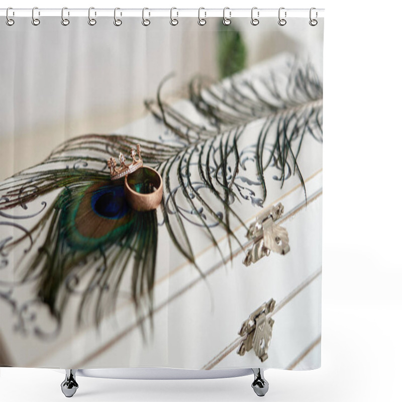 Personality  Close Up Of Two Golden Wedding Rings On Peacock Feather Backgrou Shower Curtains